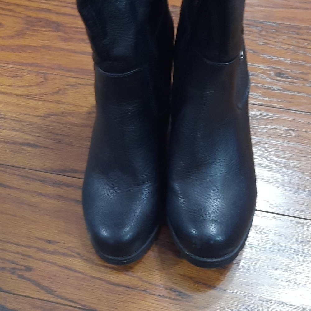 Crown Vintage Round toe Zip up Black Stacked Heel Boots - Picture 6 of 8